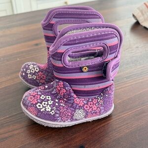 Baby BOGS purple Floral Kids Boots, 5 little kids